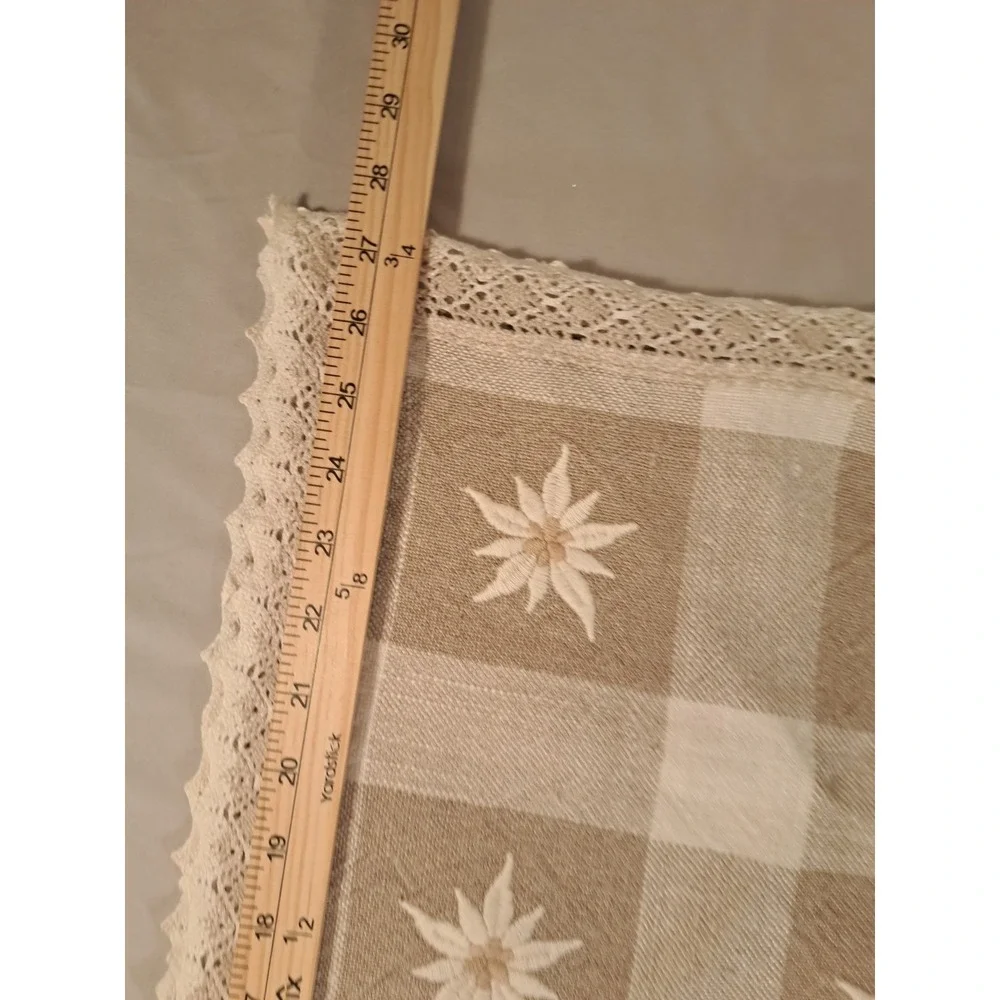 Table Runner 54 In X 14 In Linen Ubelhor Made In Austria edelweiss Flowers Cabin